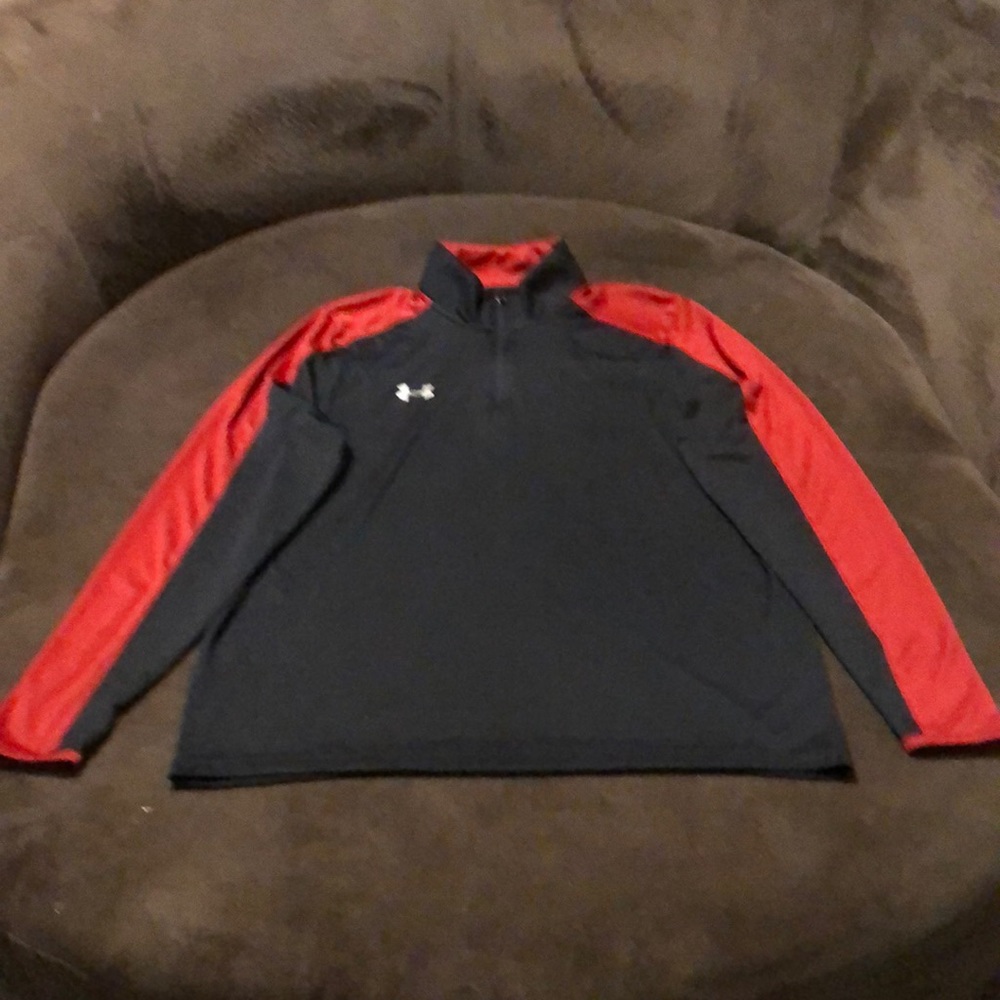 Under Armour Zone Lightweight 1/4 Zip. Black/Red.